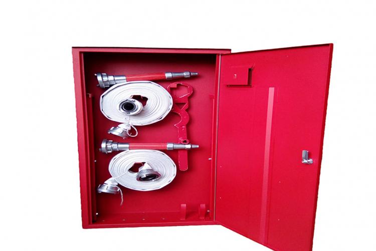 Single-wing hydrant cabinet with equipment